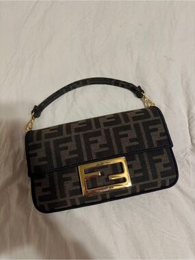 Fendi mini baguette (2026 model)